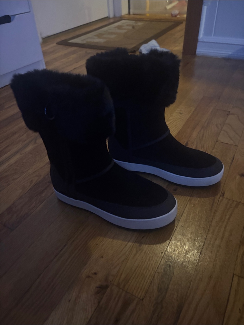 Koolaburra Black Faux Fur Cuff Winter Boots - brand new no box - 9